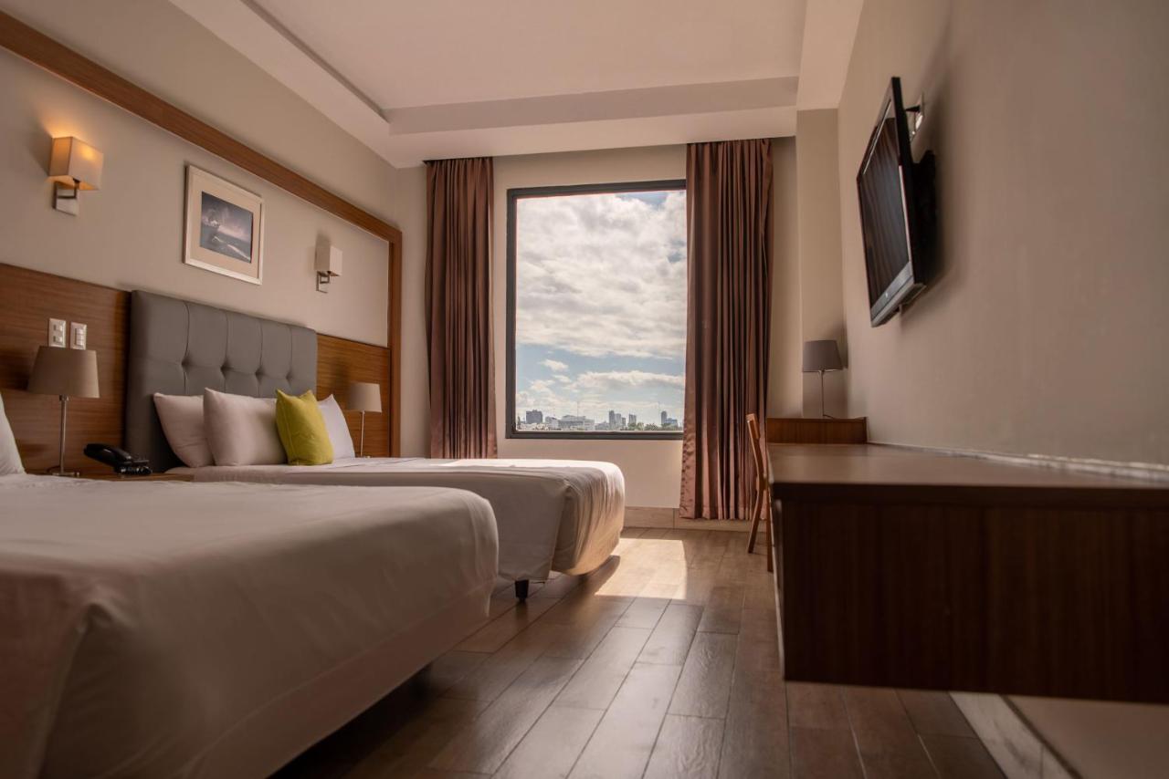 Weston Suites Hotel Santo Domingo Exteriör bild
